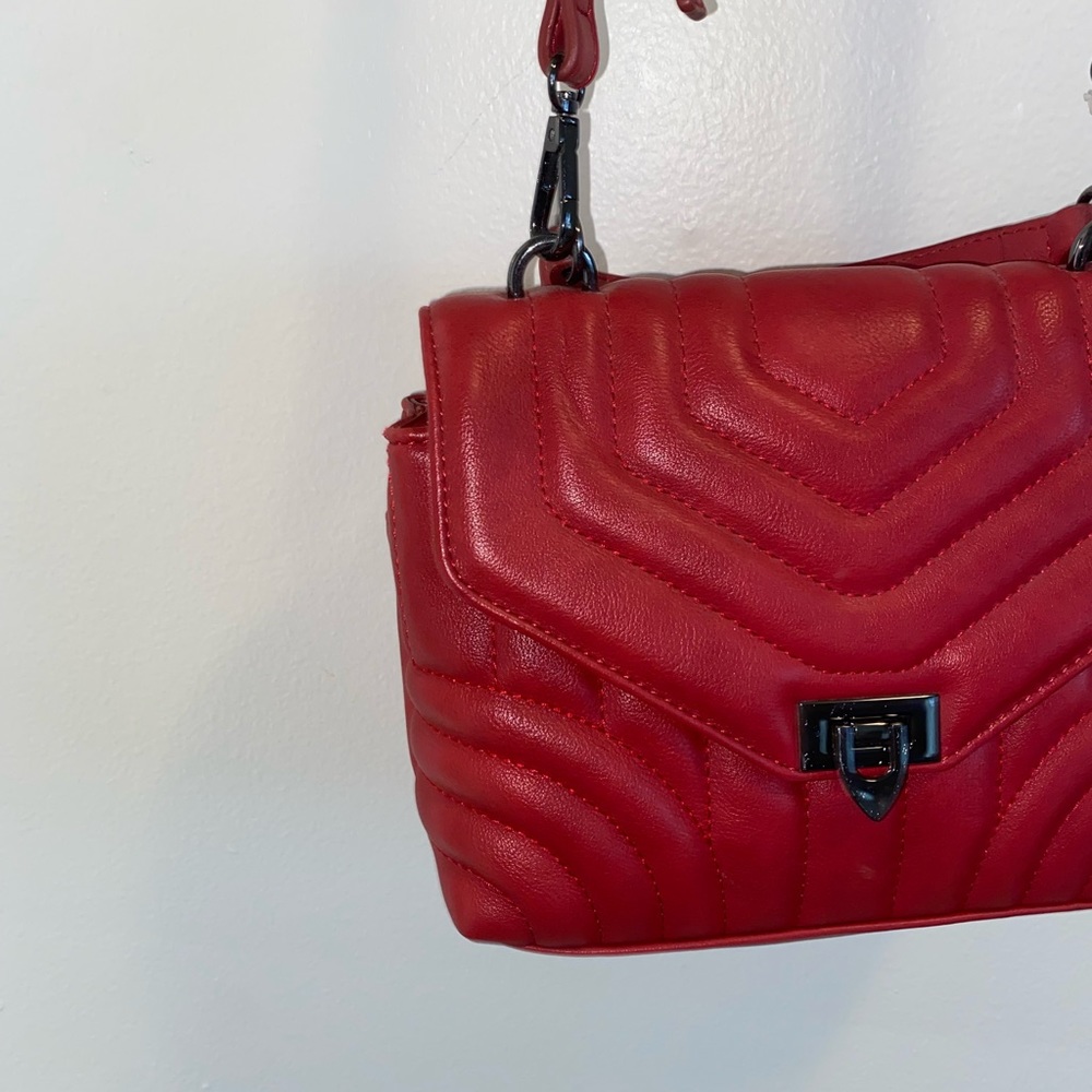 Red Purse - Picture 2 of 4